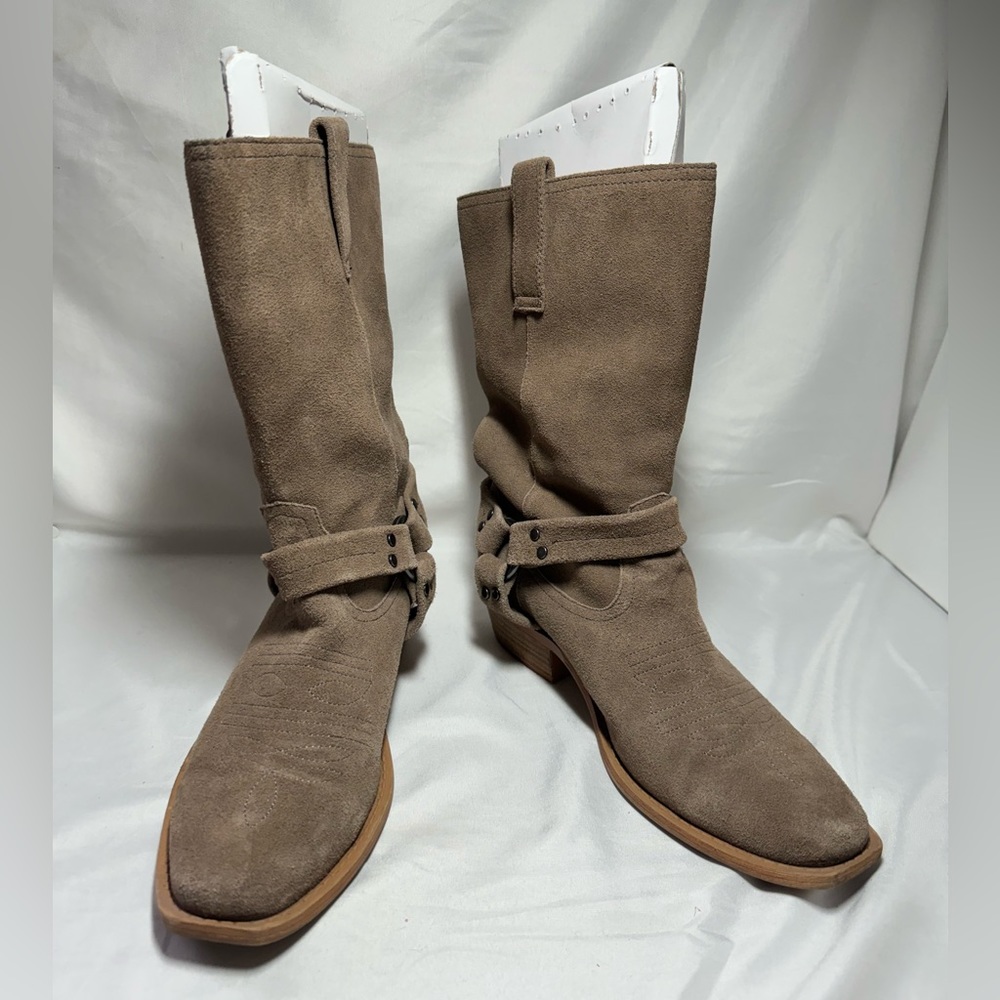 Dingo Harness Suede Leather Upper Western Cowgirl Boots Taupe Size 10M. EUC